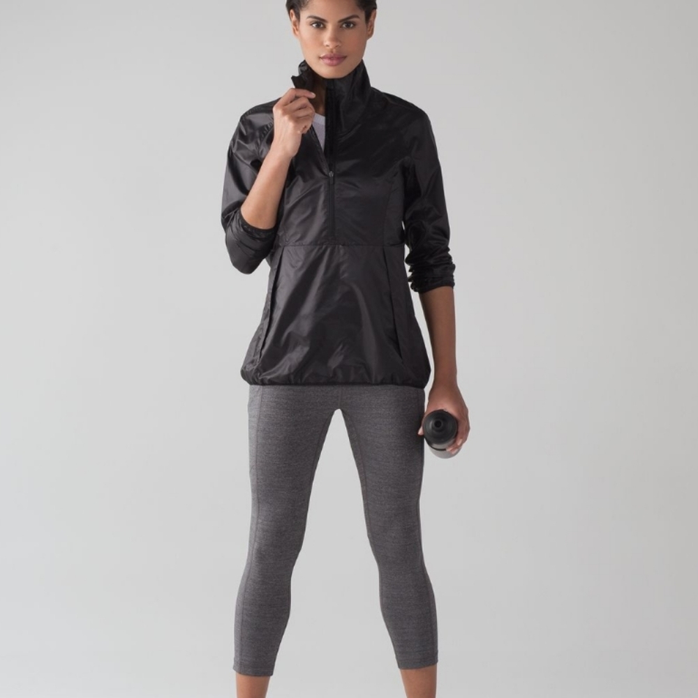 Lululemon Run With It Running Jacket In Black Sz … - image 2